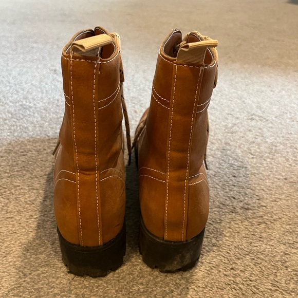 Carmel color combat boots - Picture 3 of 6